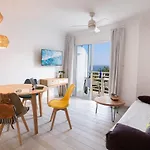 Altavista Apartahotel-adults Only Over 14